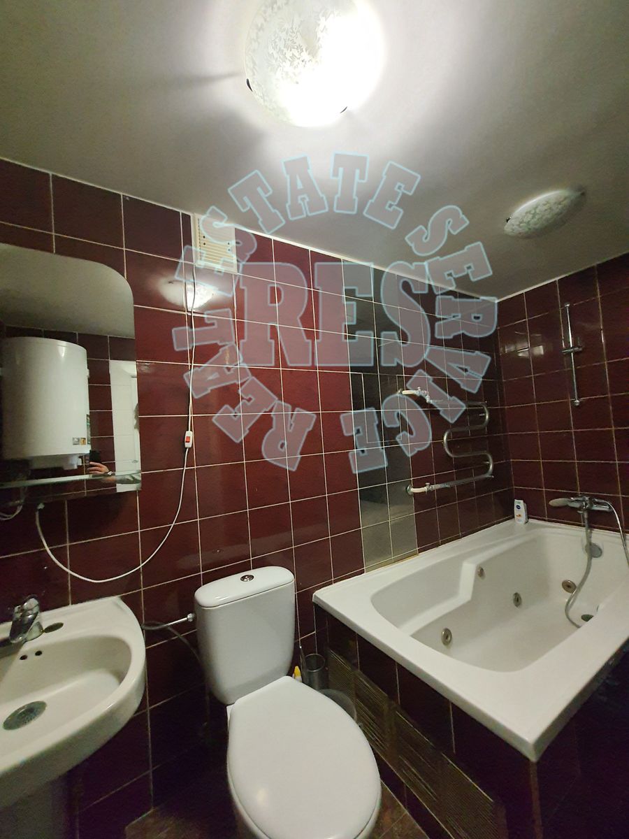 1792241242062474
