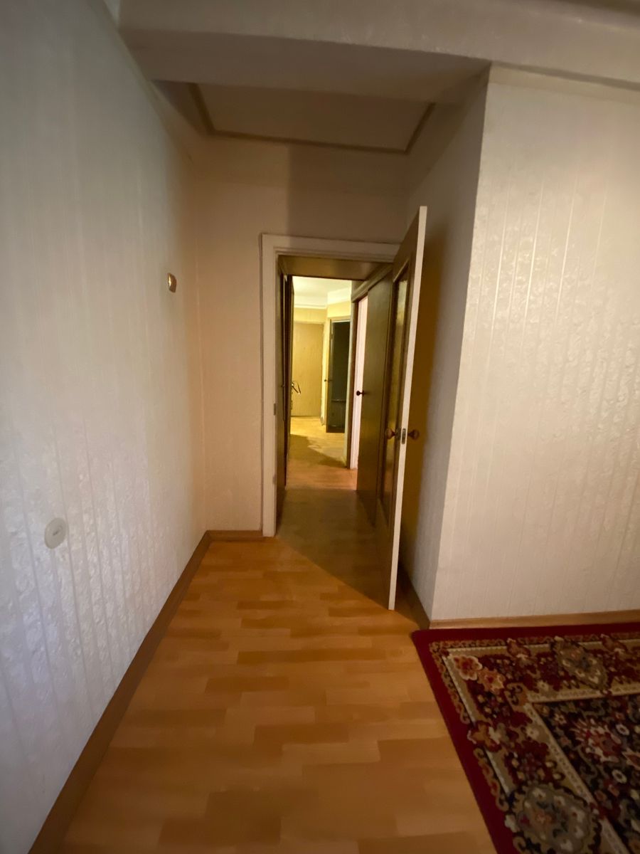 1831088598138477