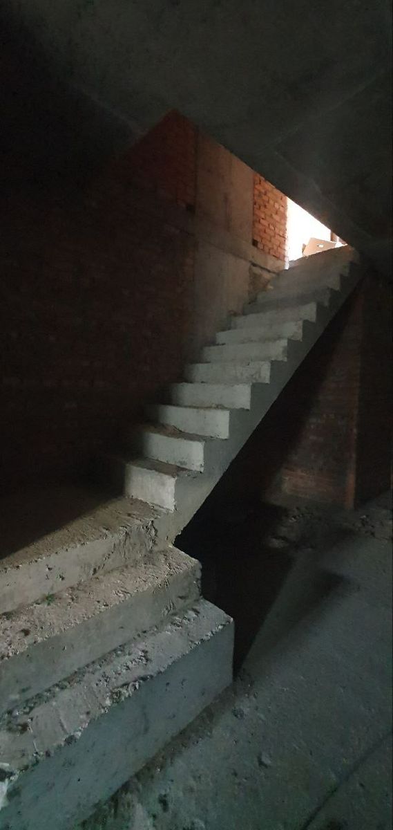 1835811309298477