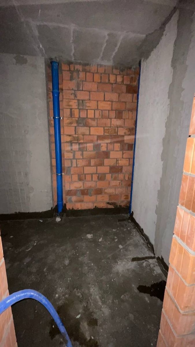 1828388838685479
