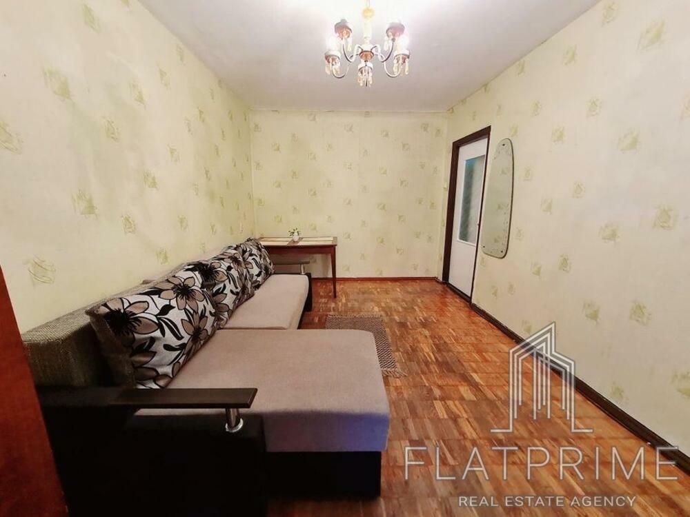 1833187516318479
