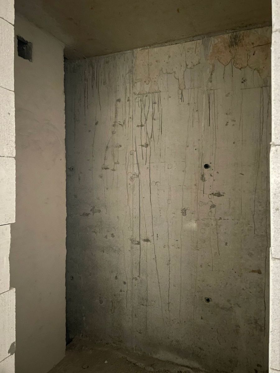 1838875878918479