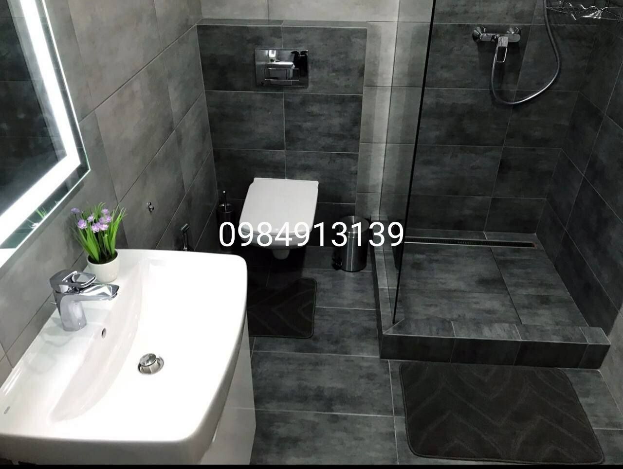 1833108802847048