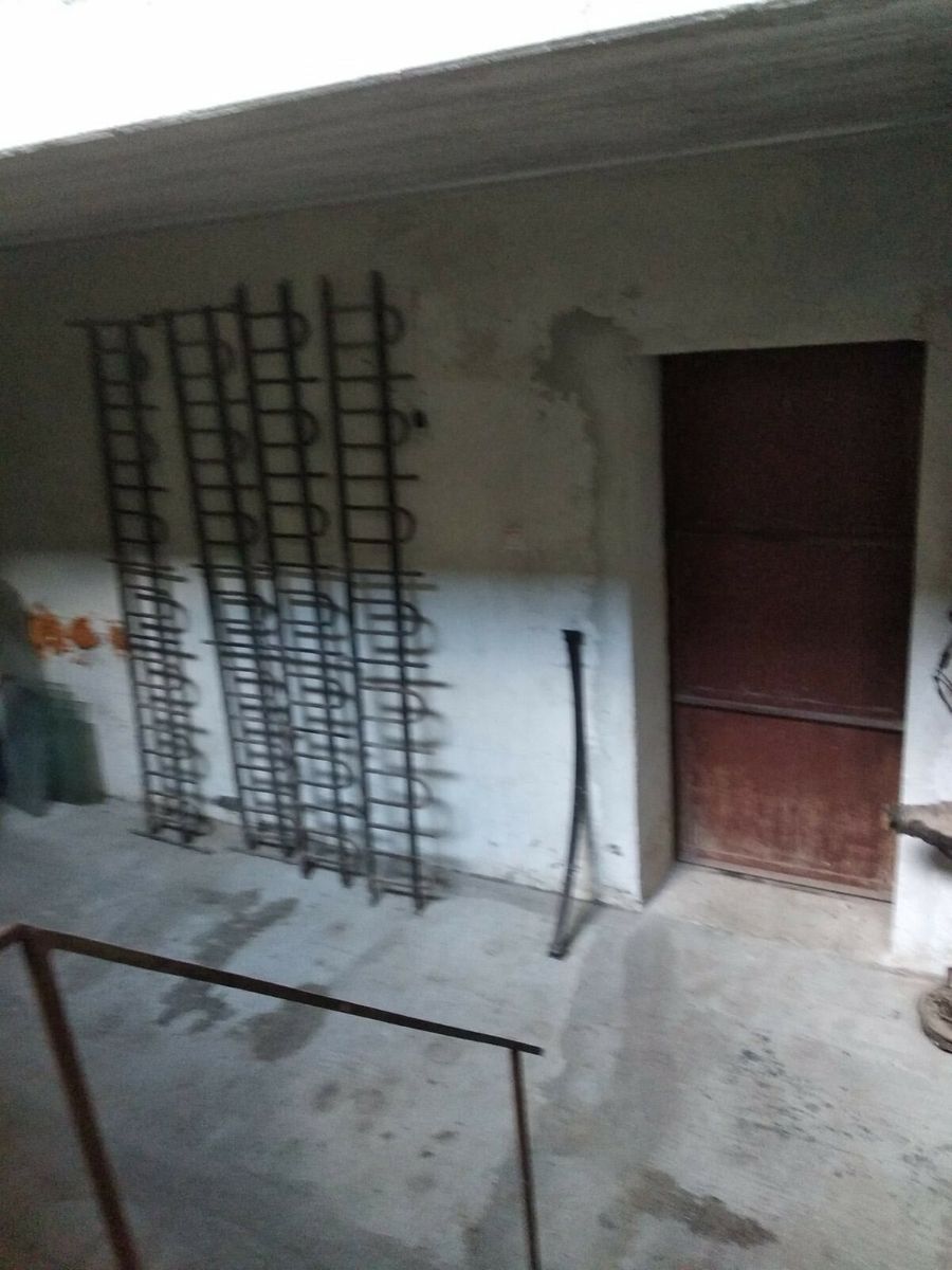 1837708195609048