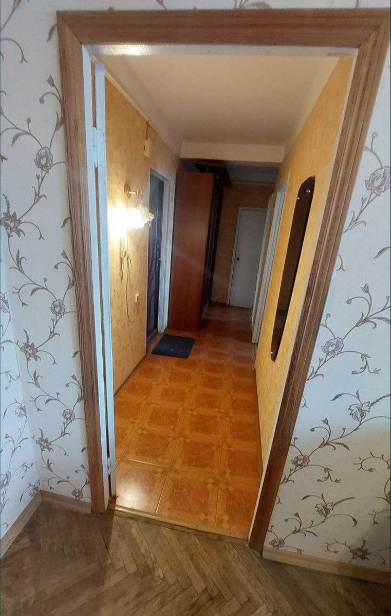 1832886841282481
