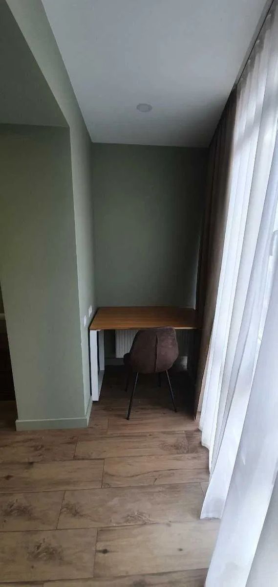 1835074798204481