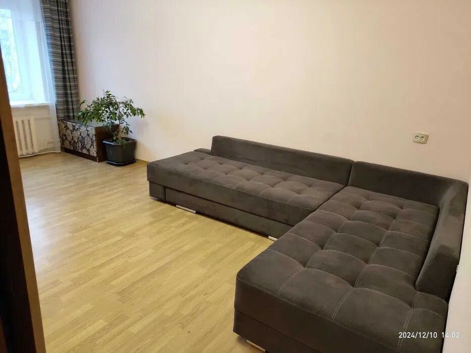 1830831085620483