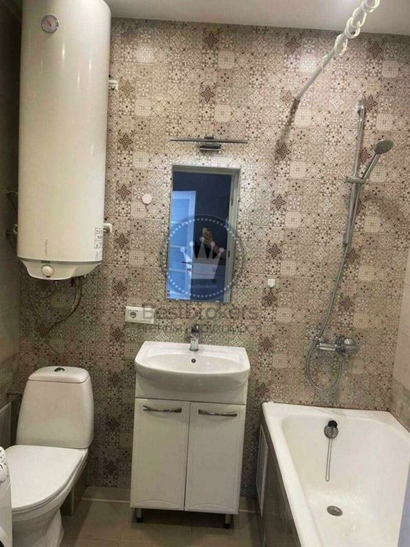 1831923470535483