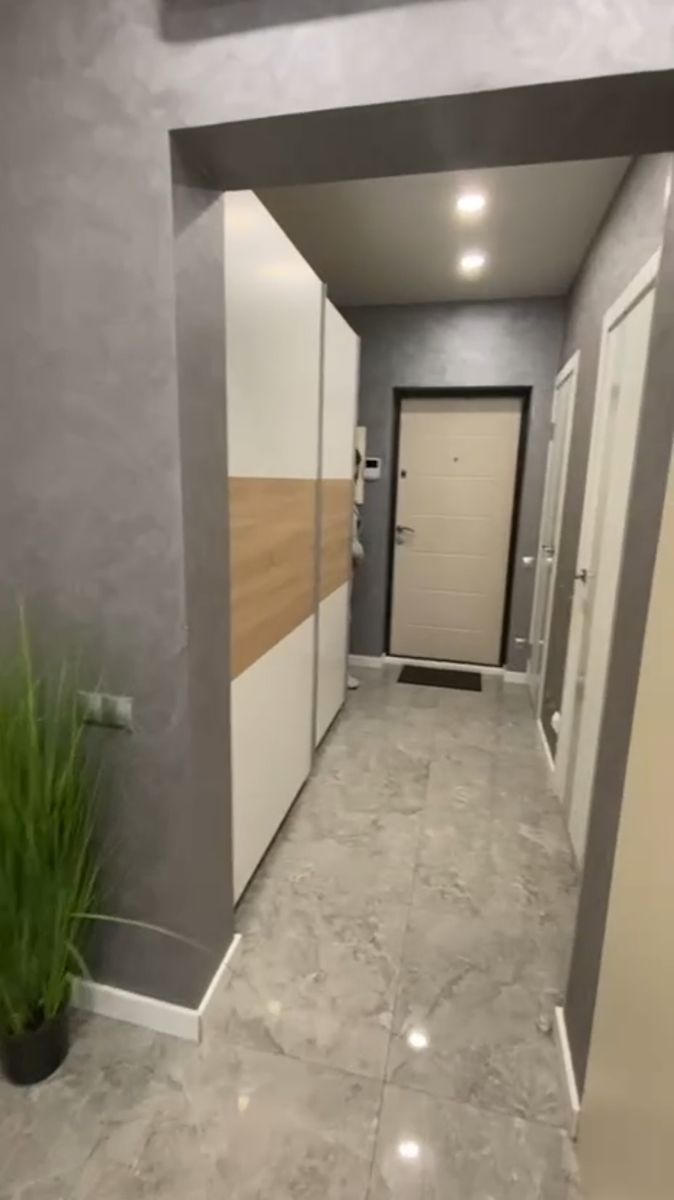 1803910339974484