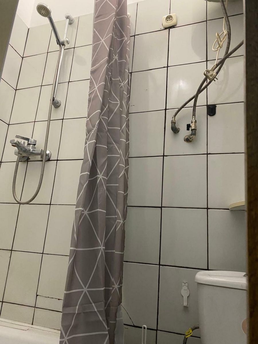 1834546036788484