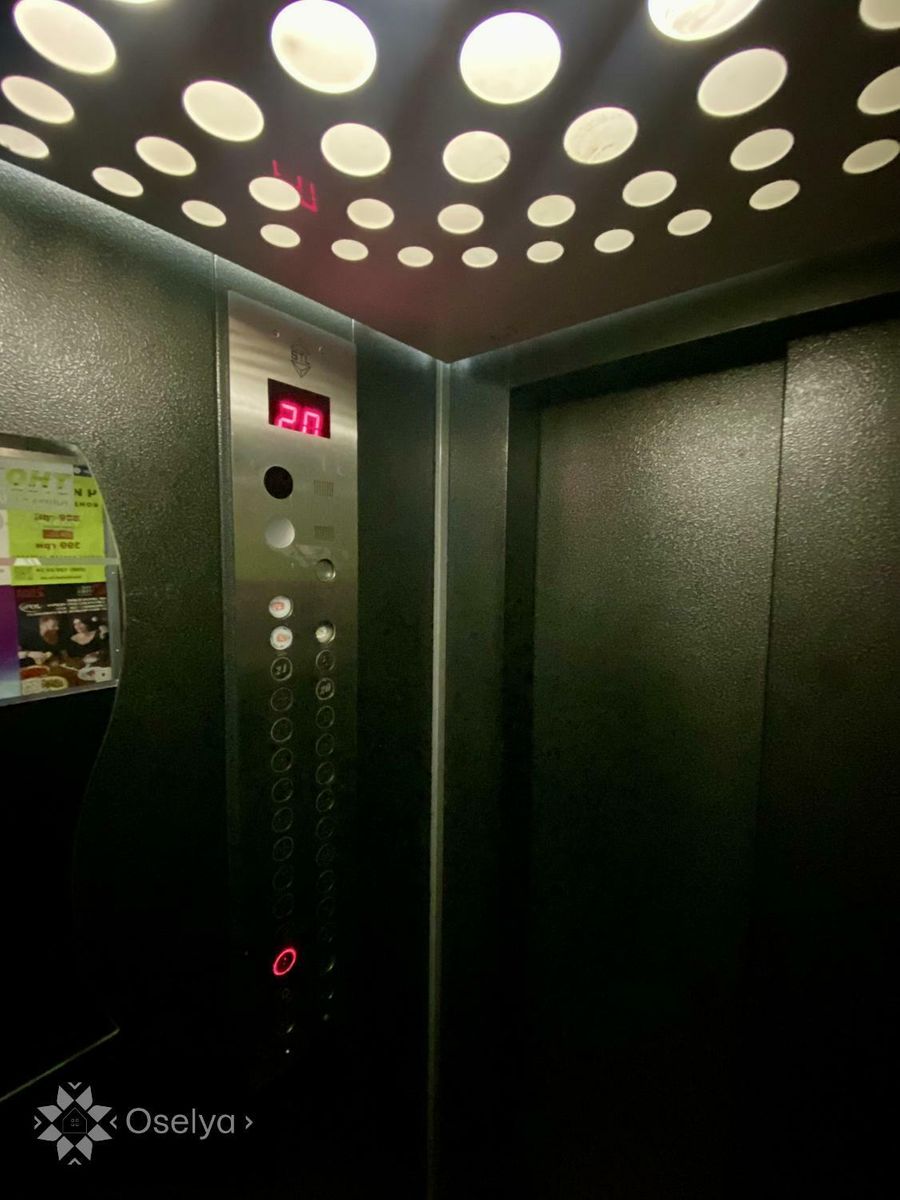 1832204718466487