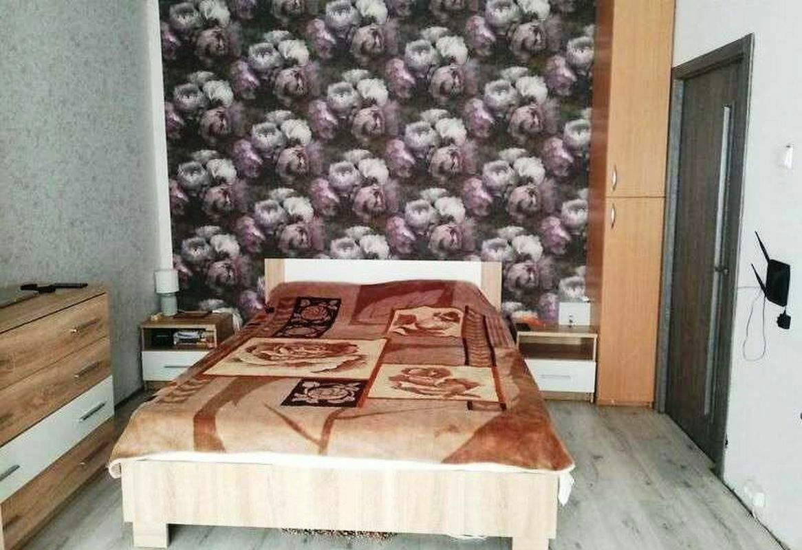 1835450223769487