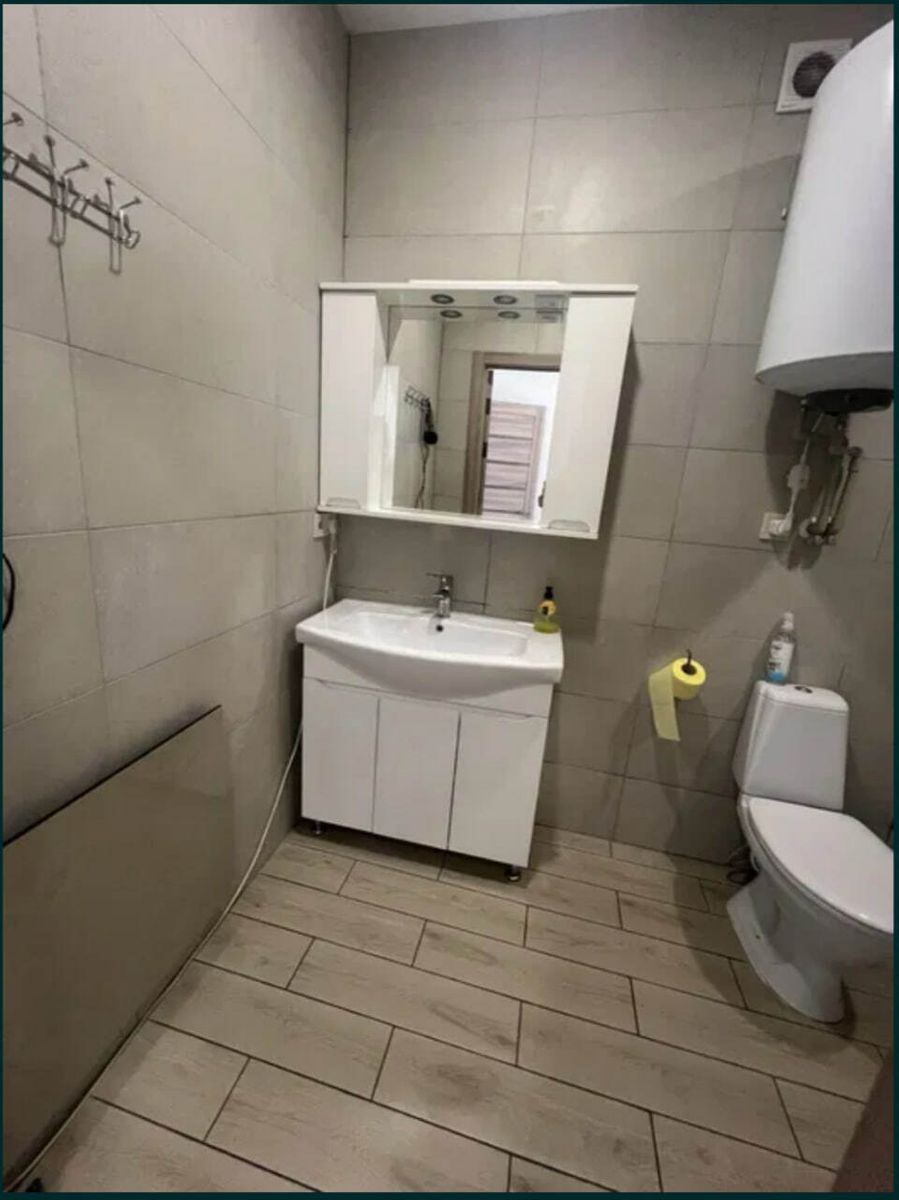 1830410670702488