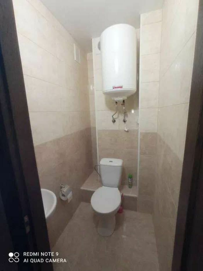 1832283655193488