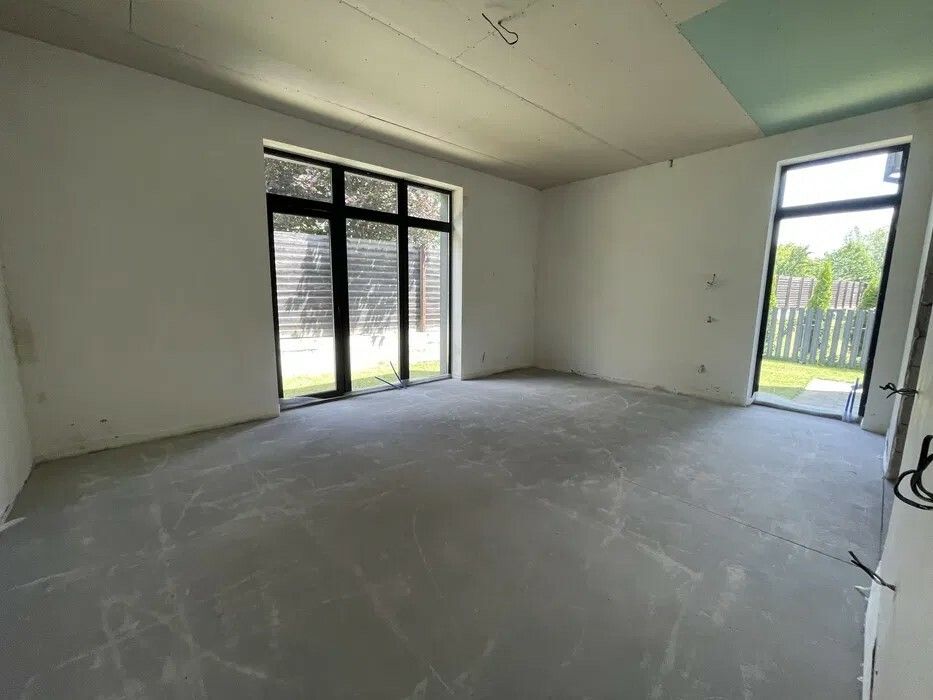 1837805813921488