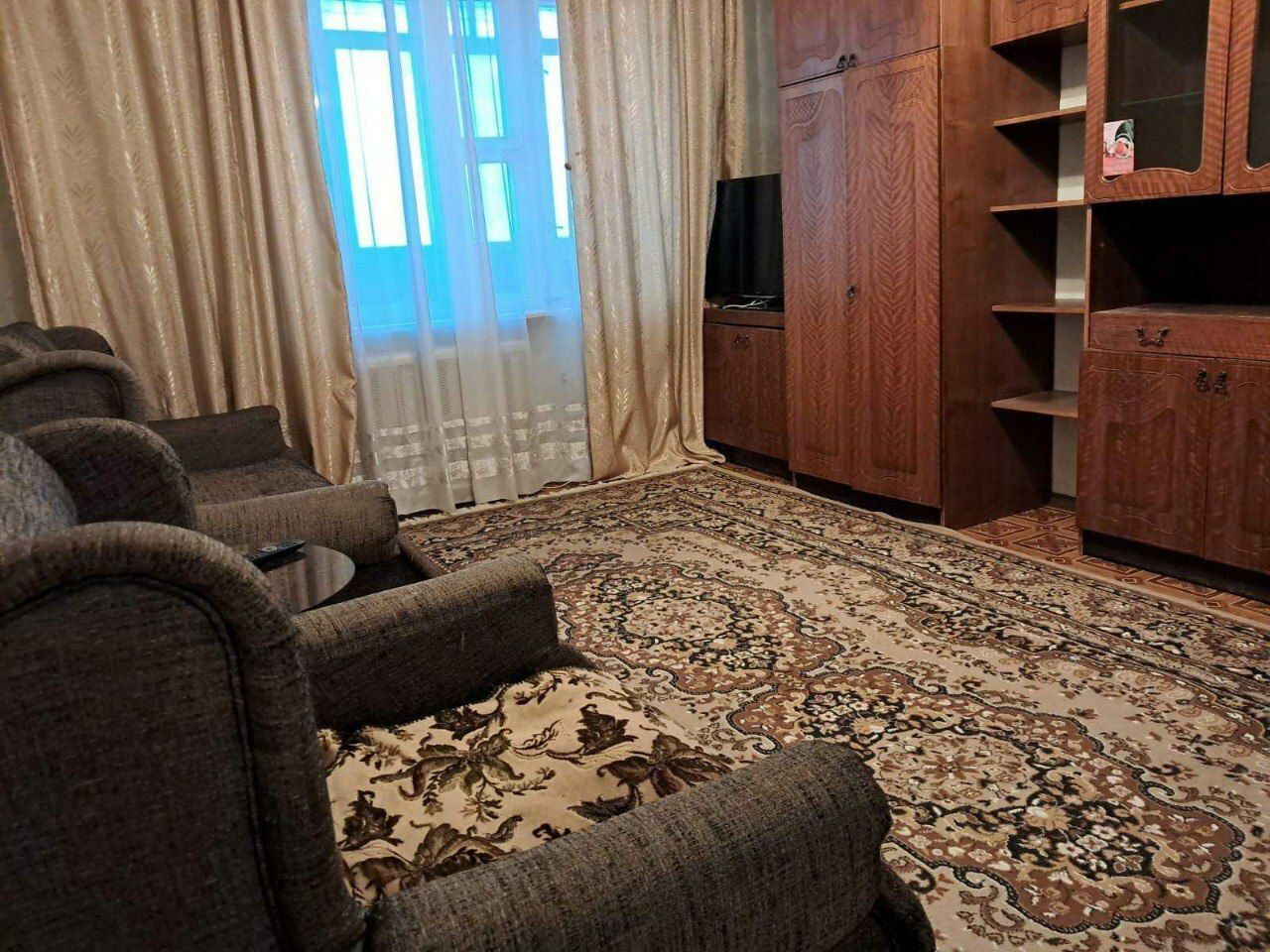1835250970987489