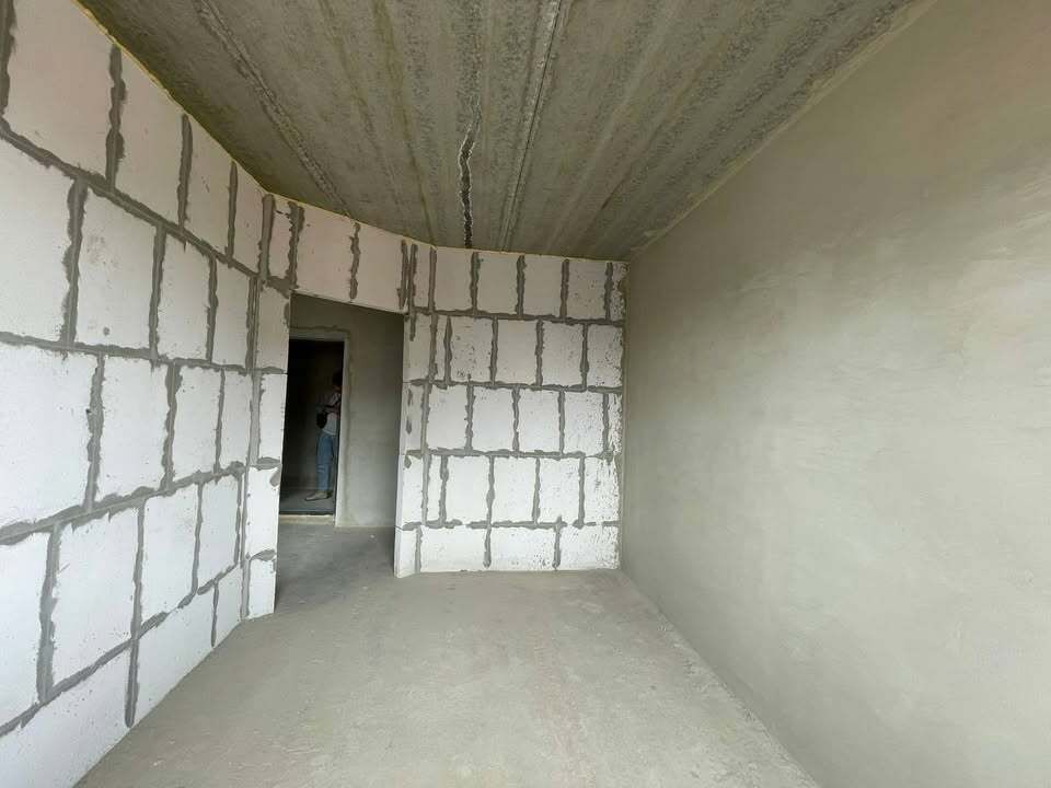 1833544060818491