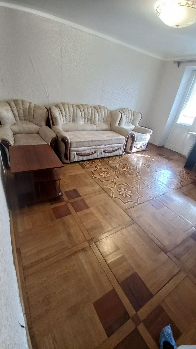 1835976516095491