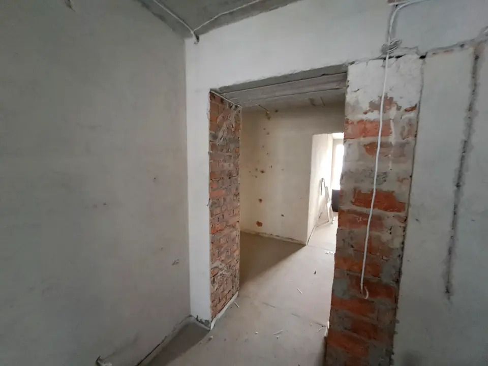 1841594362575491