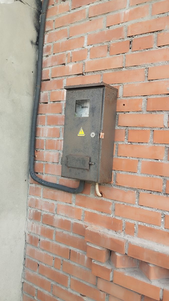 1839171981670492