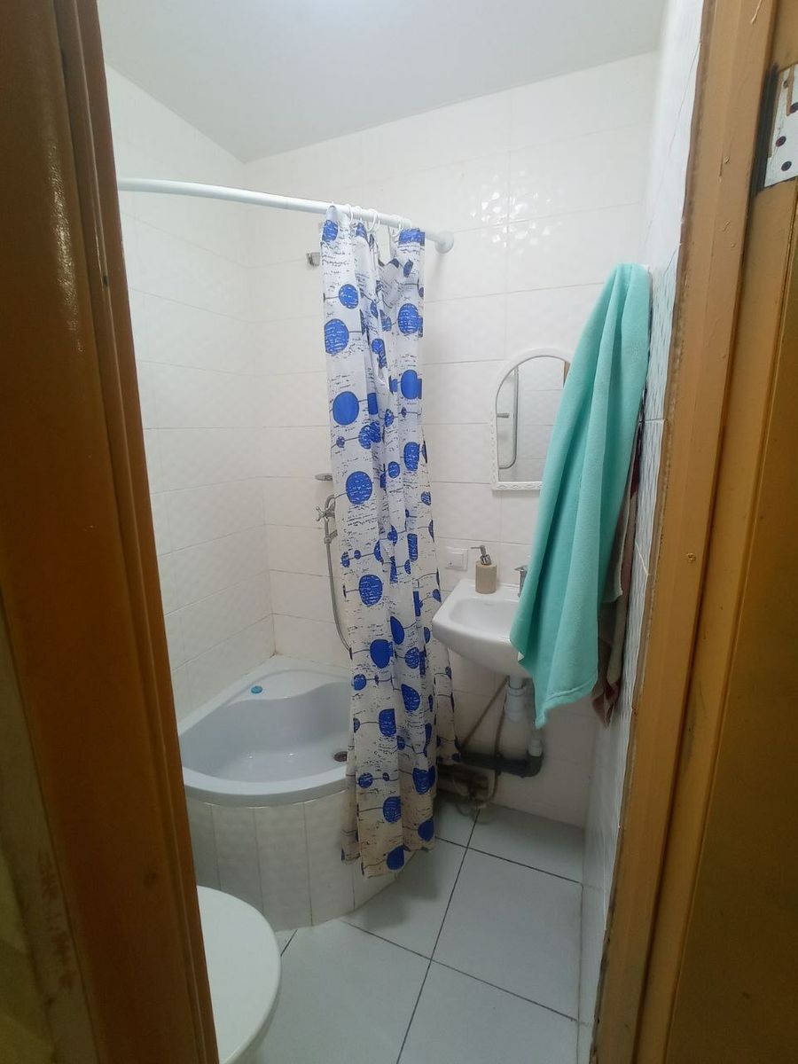 1836643693642494
