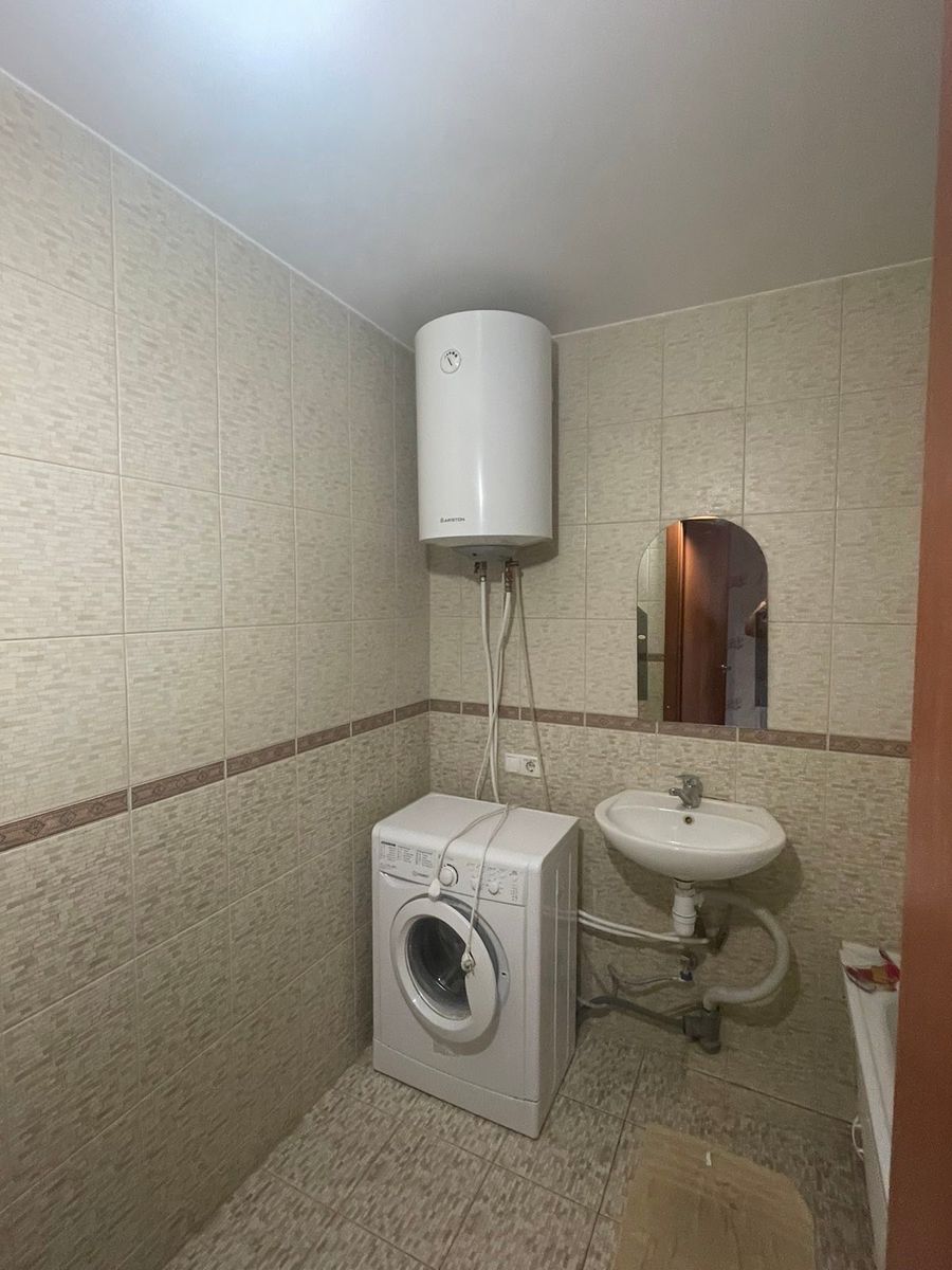 1835359202060495