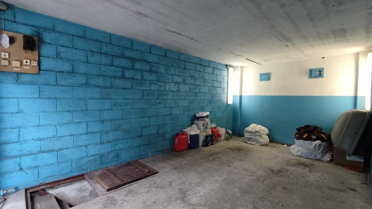 1831681833946496