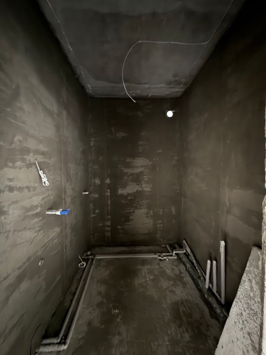 1832285986367497