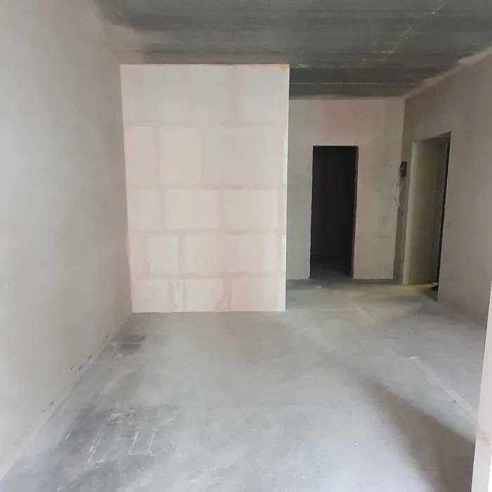 1835968463316497
