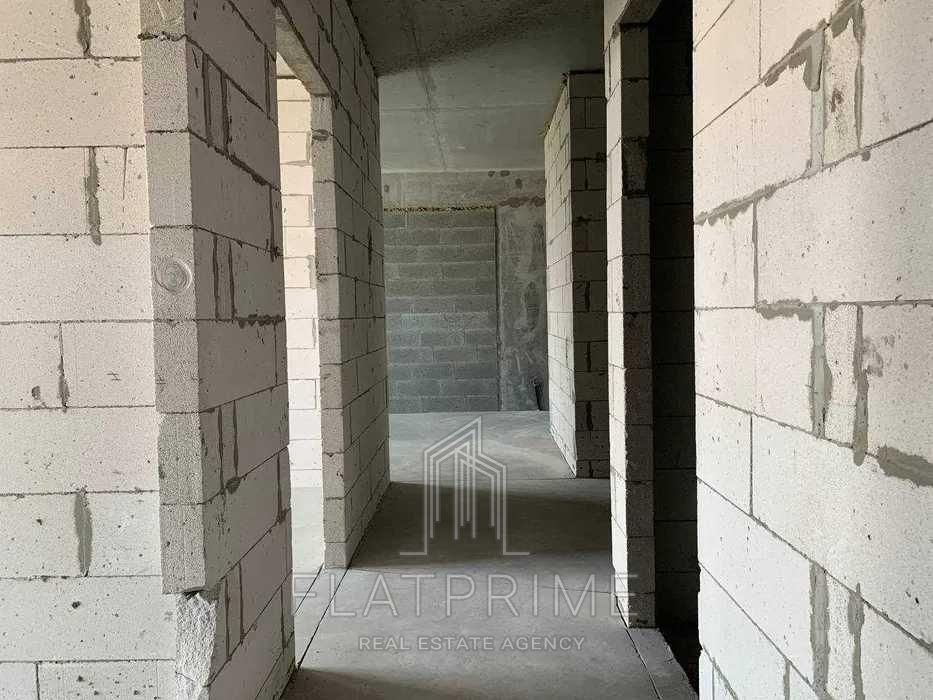 1830281015994499