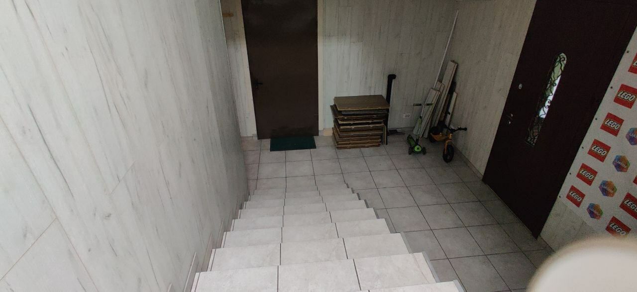 1836089738105499