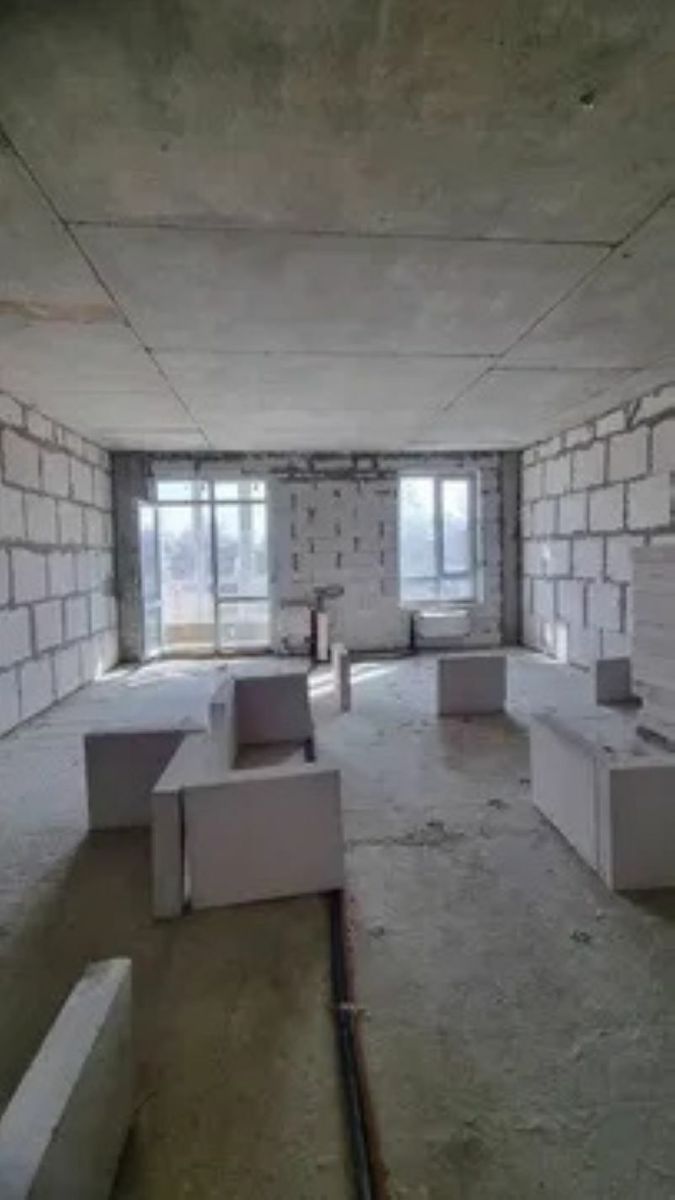 1826058066912005