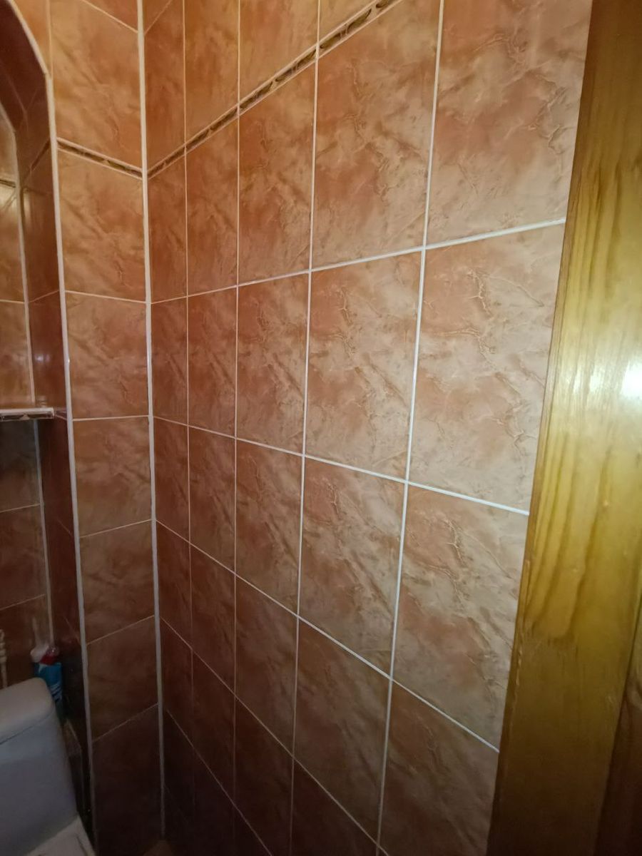 1818493347846050
