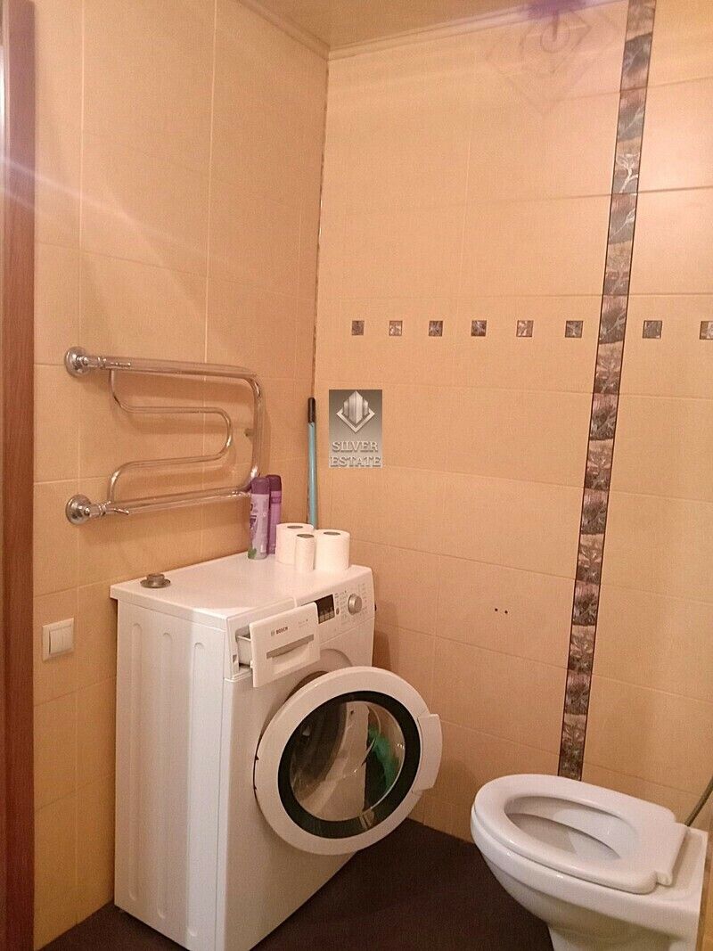 1833395539834050