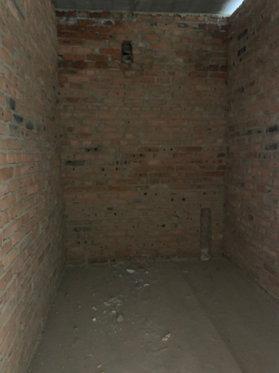1834252702078500