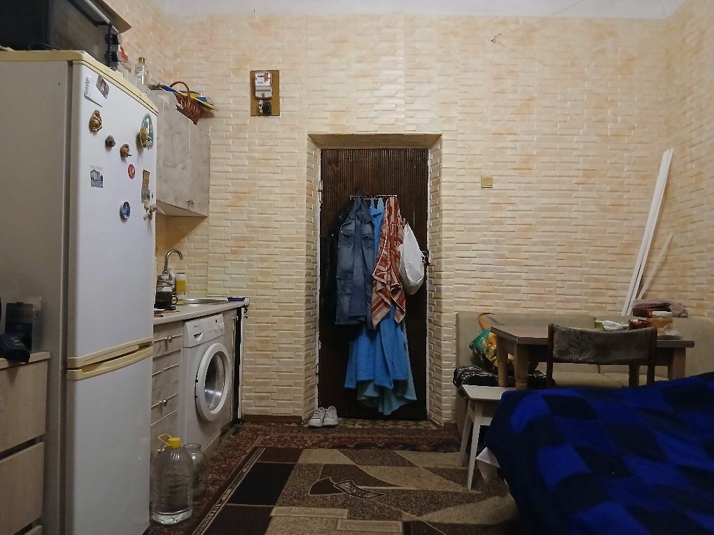 1837605564587501