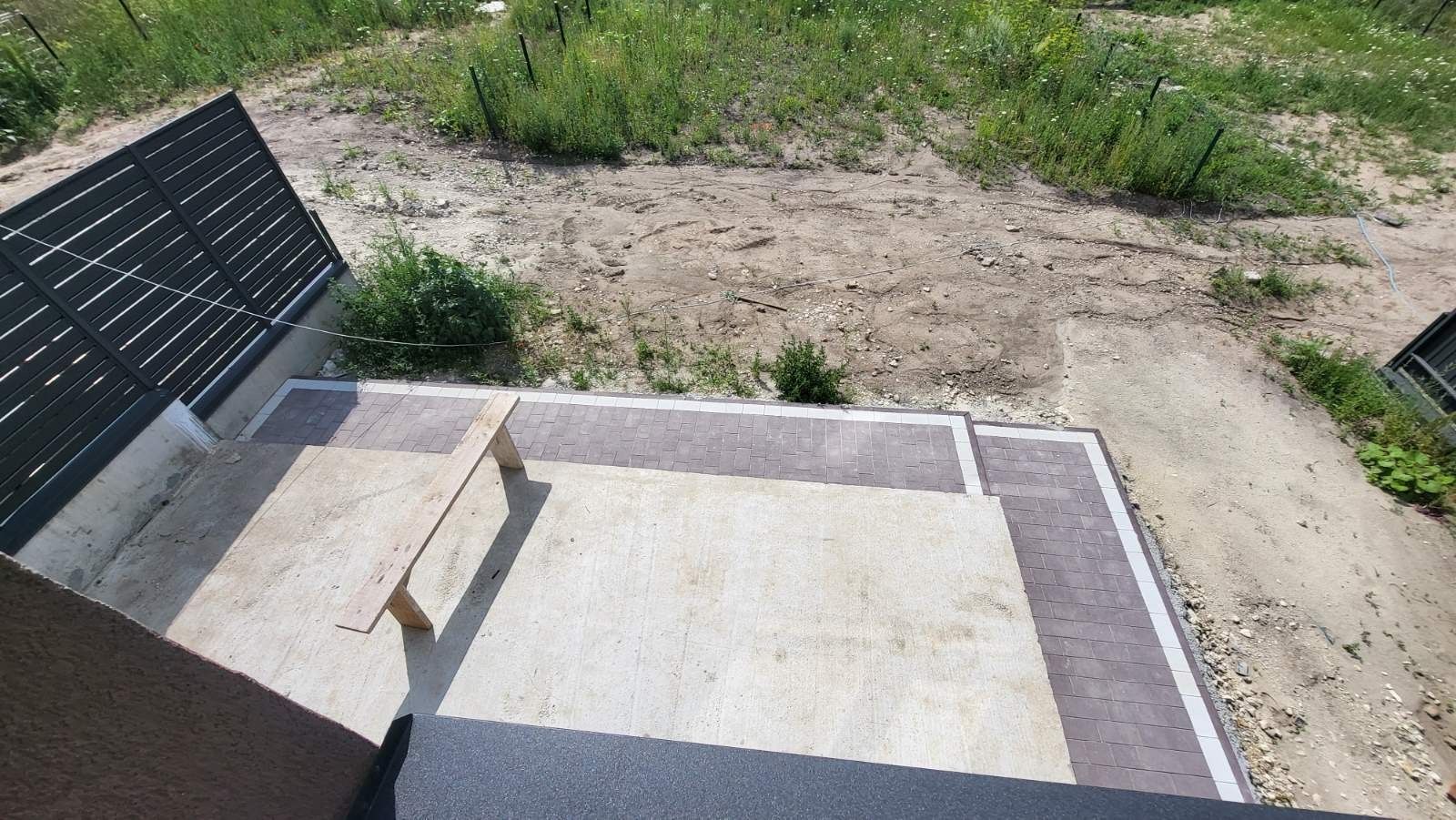 1841067022677501