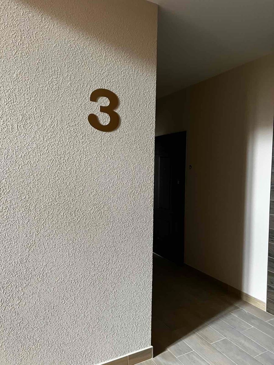 1837103288058504