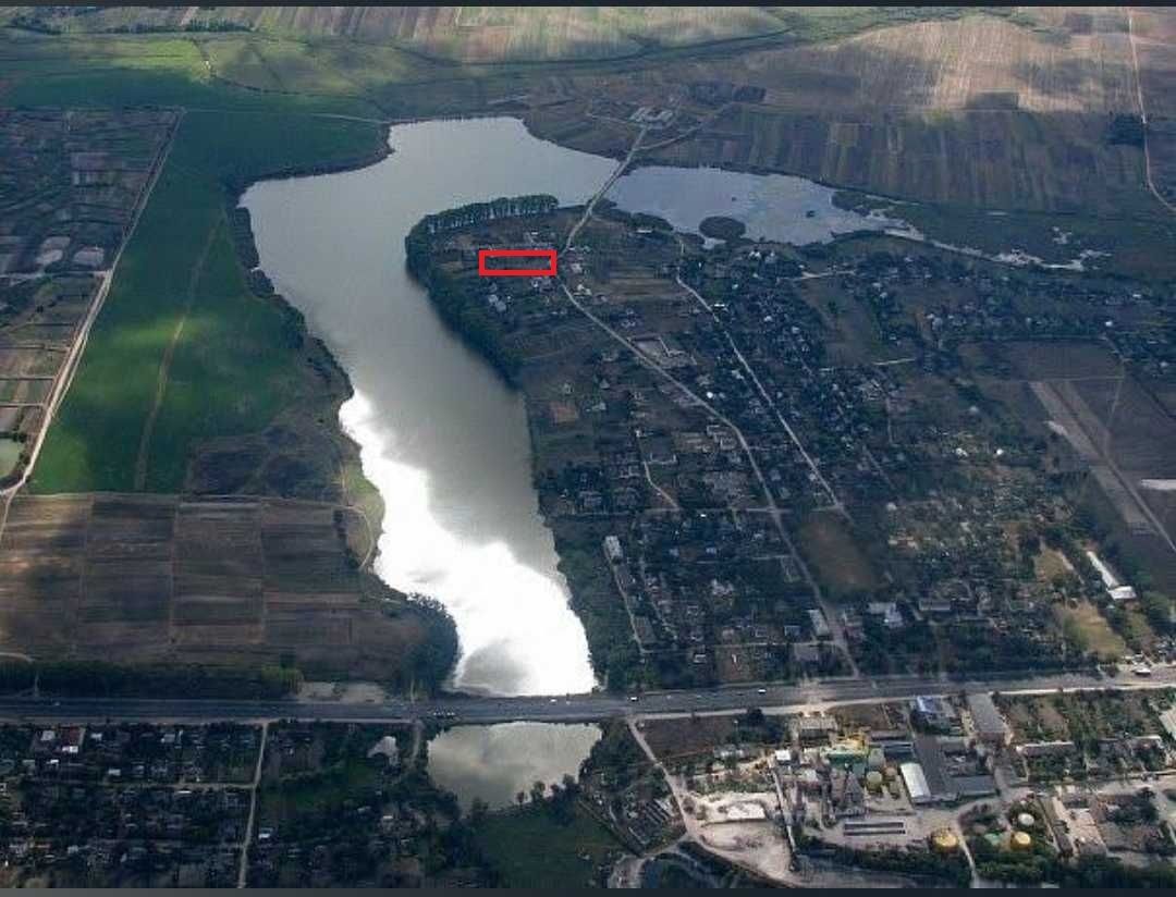 1837085436877506