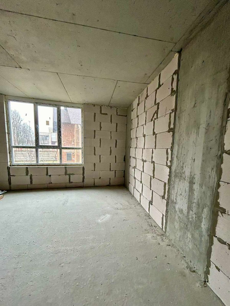 1827556785671507