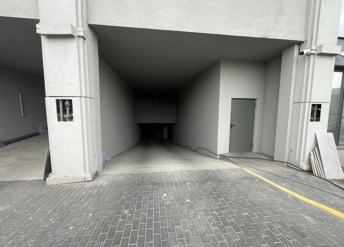 1835180953481507