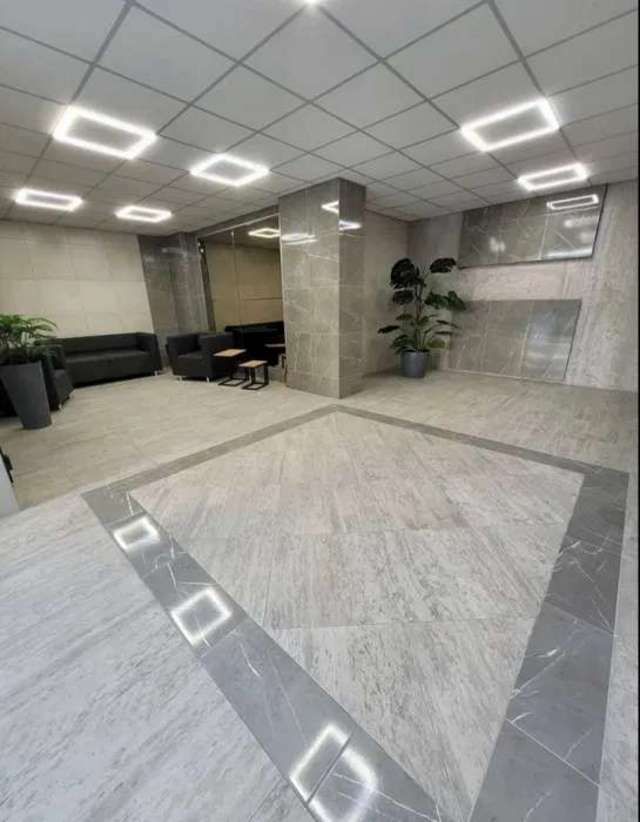 1835270693143507