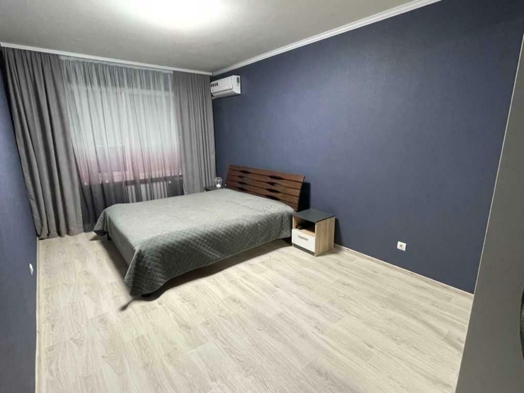 1835173272803509