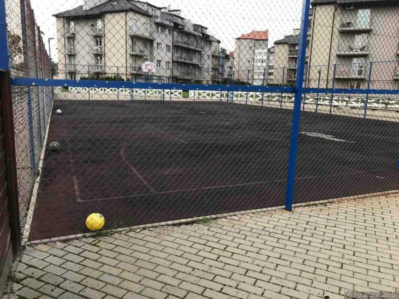 1836063916743512