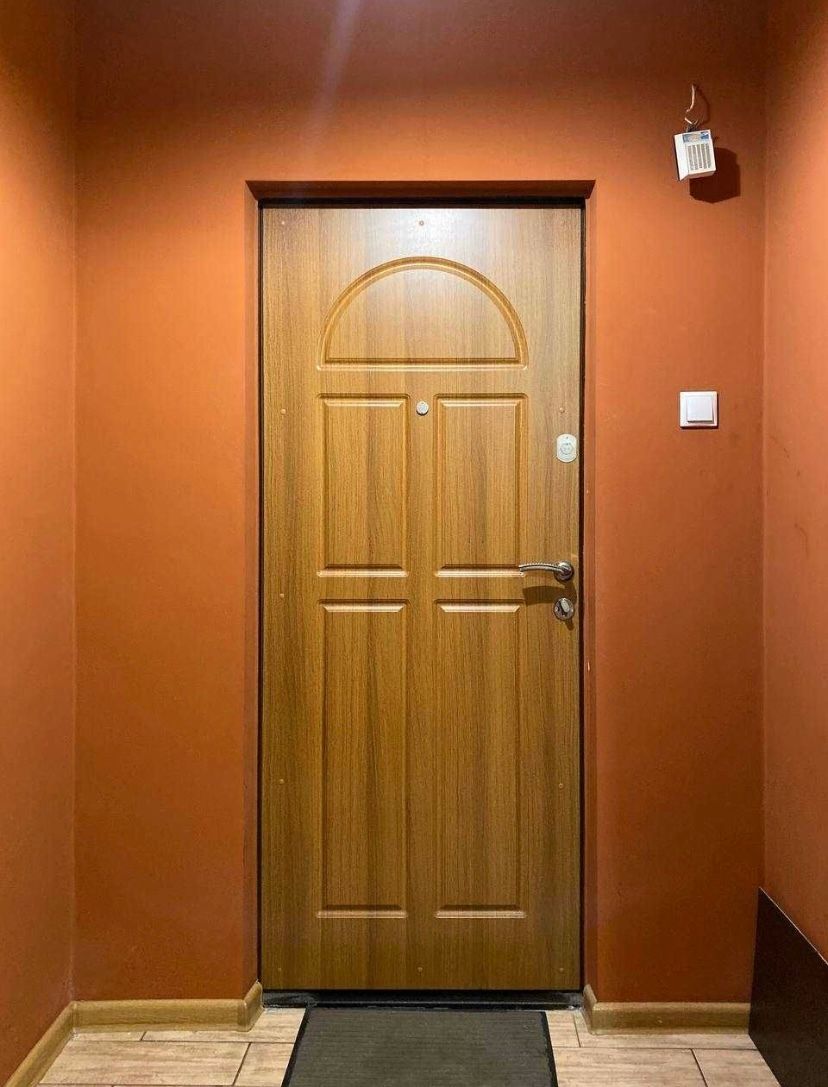 1837609561756512