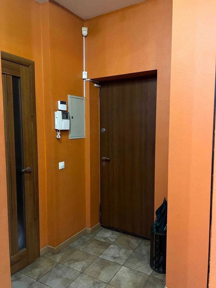 1839802665313512