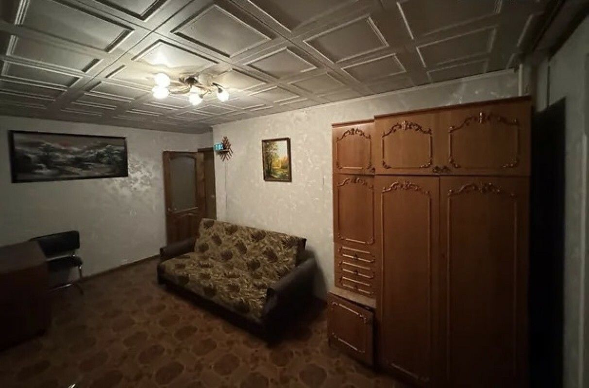 1833582586183513