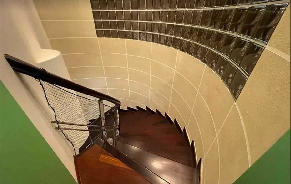 1834541969498513