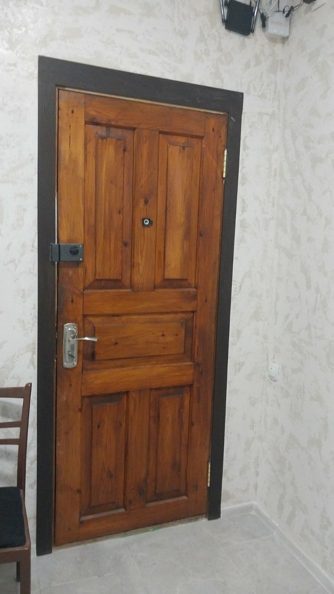 1835096087428513