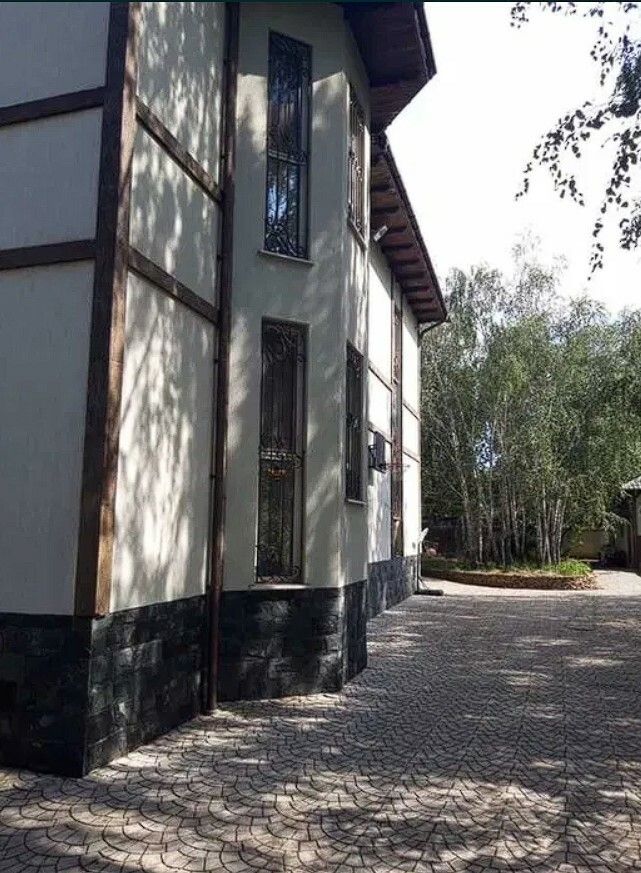 1837254067097513